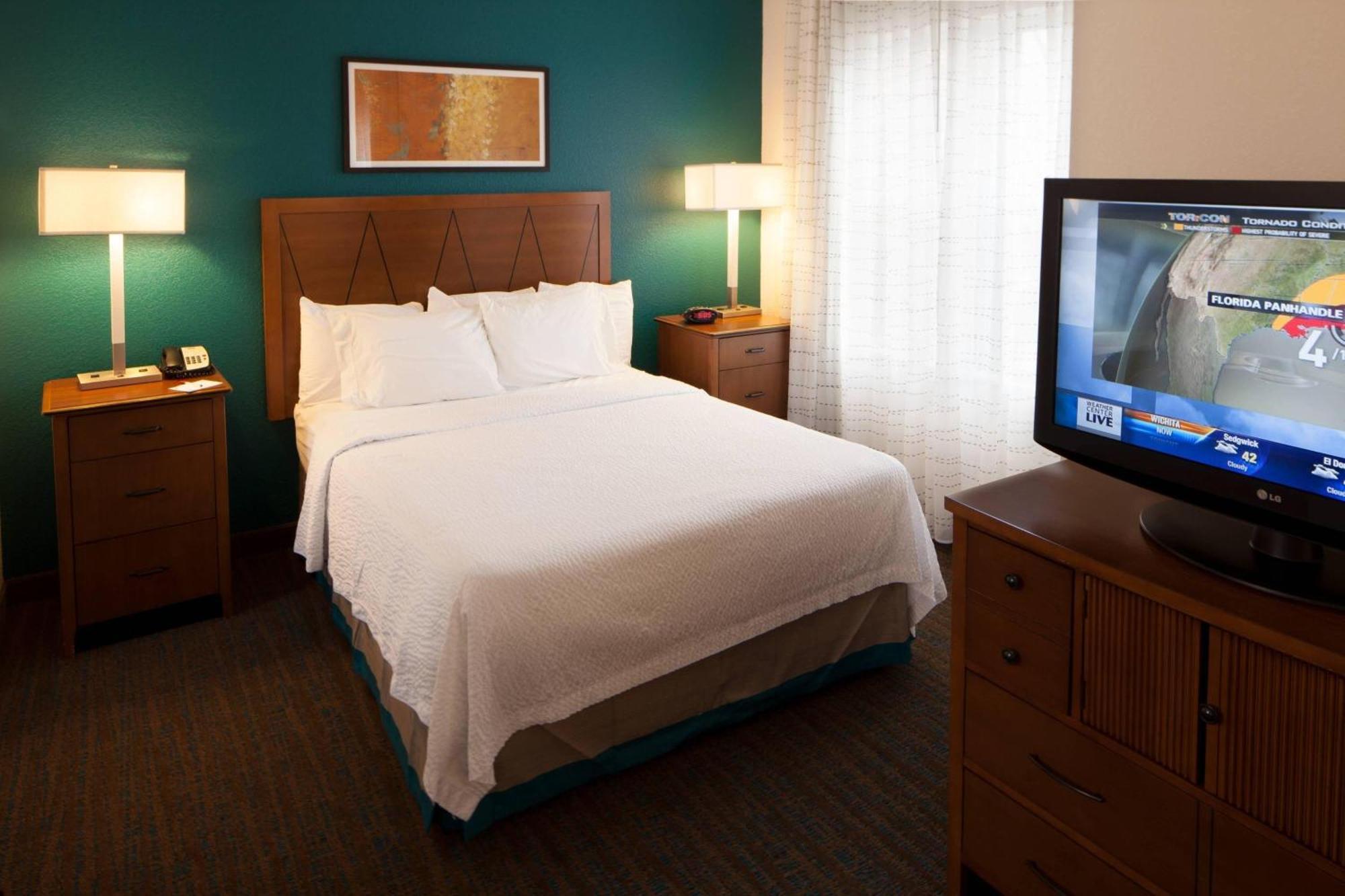 Residence Inn By Marriott Wichita East At Plazzio Kültér fotó