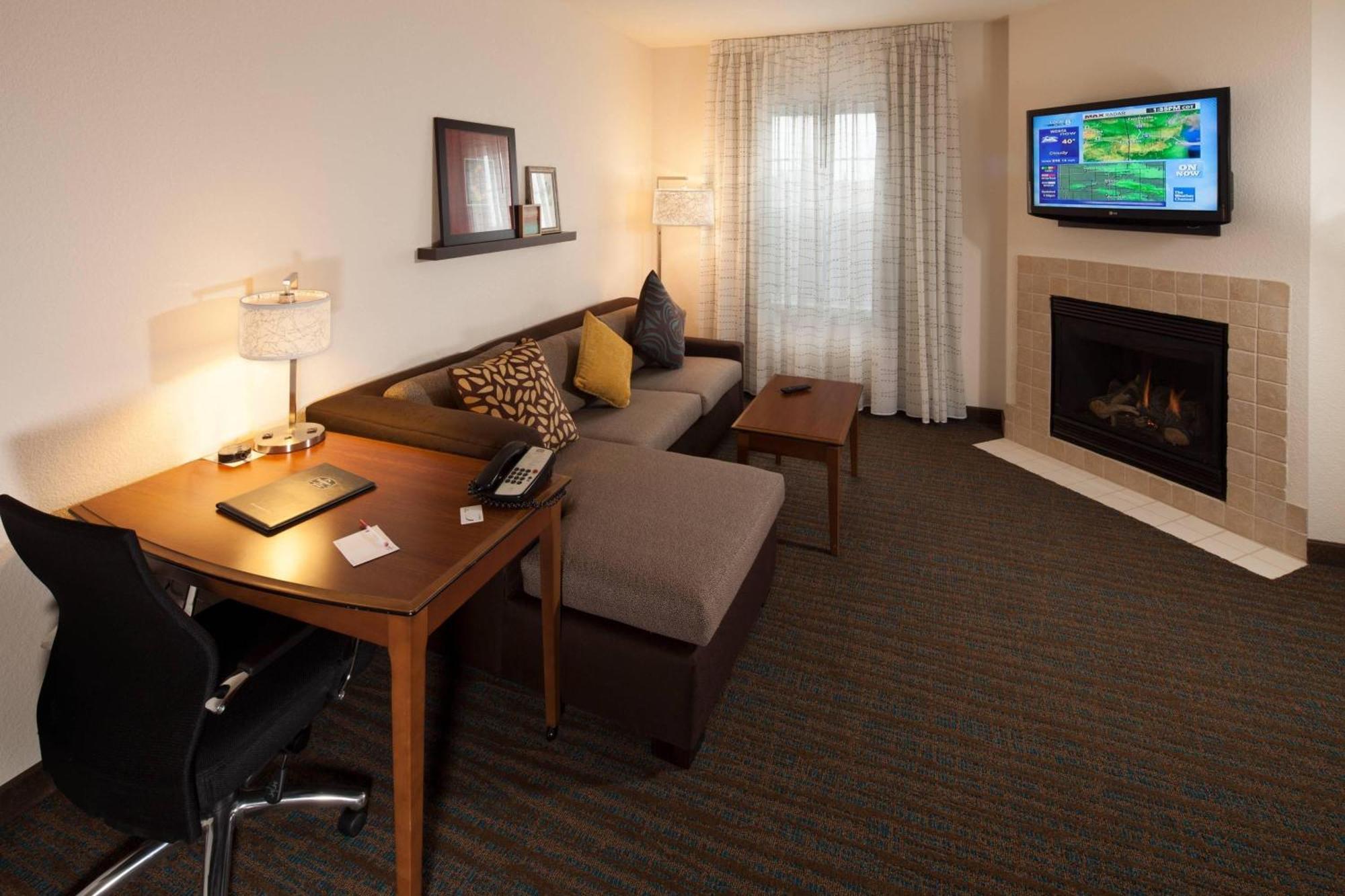 Residence Inn By Marriott Wichita East At Plazzio Kültér fotó
