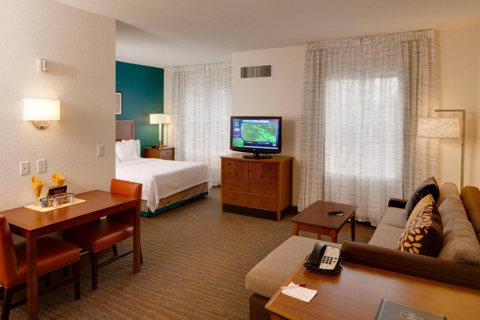 Residence Inn By Marriott Wichita East At Plazzio Kültér fotó