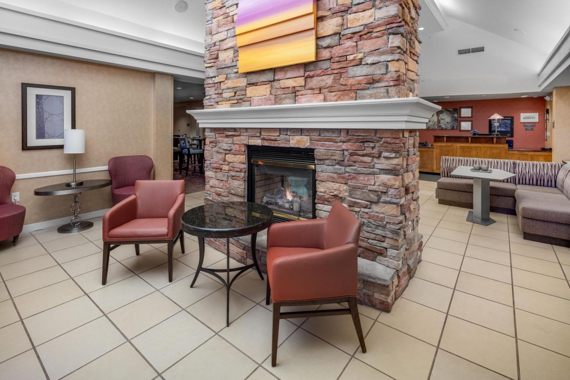 Residence Inn By Marriott Wichita East At Plazzio Kültér fotó