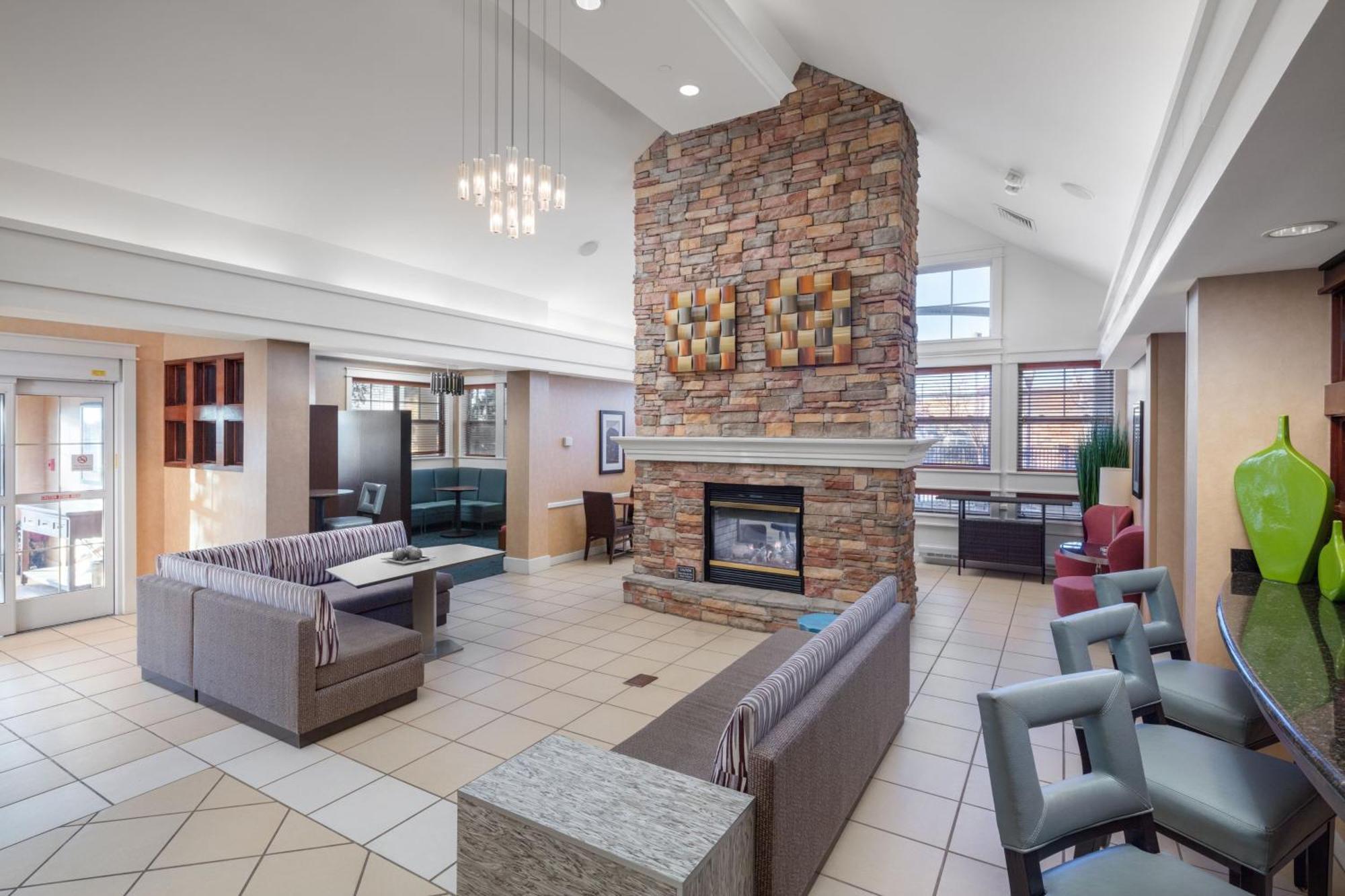 Residence Inn By Marriott Wichita East At Plazzio Kültér fotó